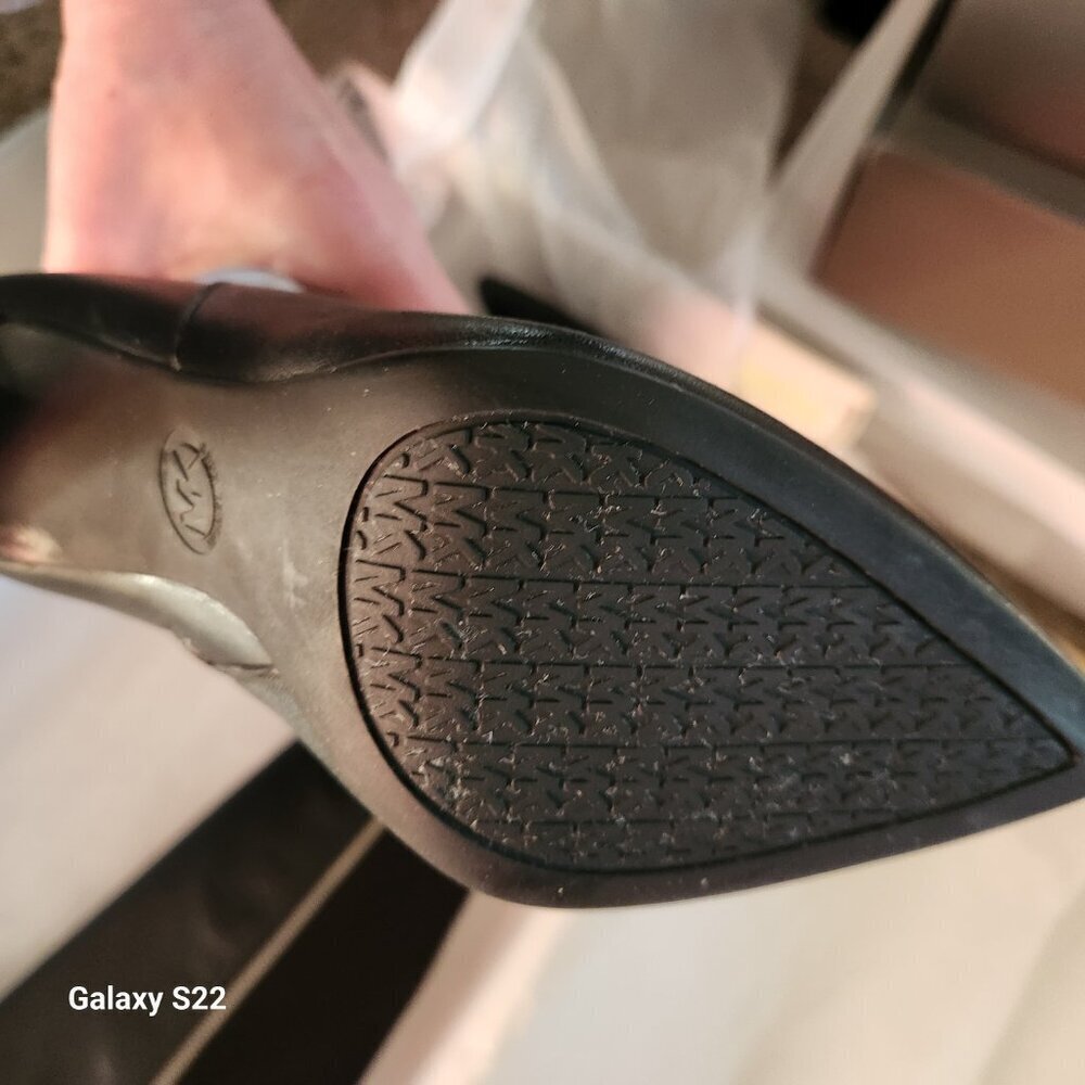 Michael Kors Women's Dorothy Flex Black Leather Boots Size 5M. NIB. - Picture 8 of 13